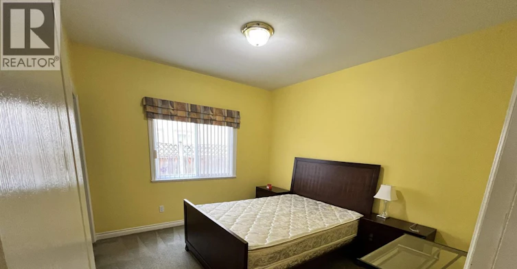 ONLY-HOMESTAY 3671 Students Semlin Drive, Richmond, BC, V7C 5R6 - 2