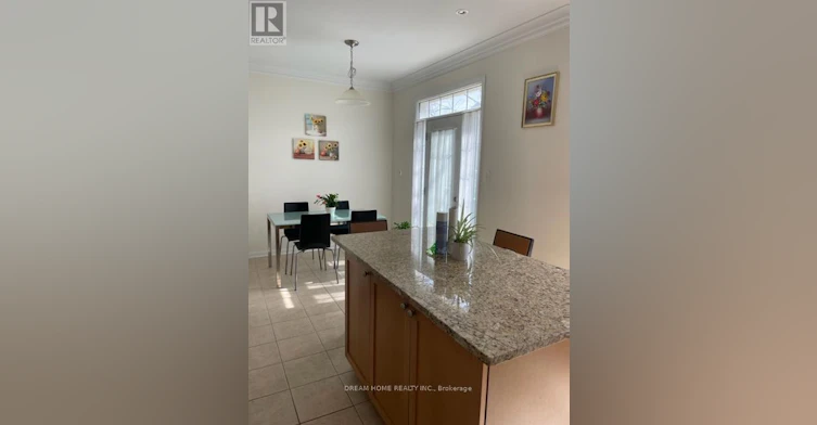 18 Yates Avenue, Toronto, ON, M1L 0C3 - 12