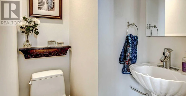 MAIN-116 Cranbrooke Avenue, Toronto, ON, M5M 1M7 - 4