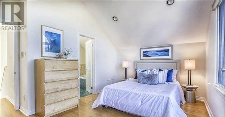 MAIN-116 Cranbrooke Avenue, Toronto, ON, M5M 1M7 - 15