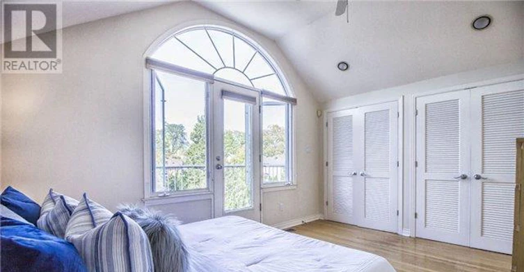 MAIN-116 Cranbrooke Avenue, Toronto, ON, M5M 1M7 - 17