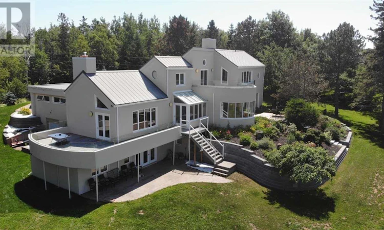28 Battery Point Drive