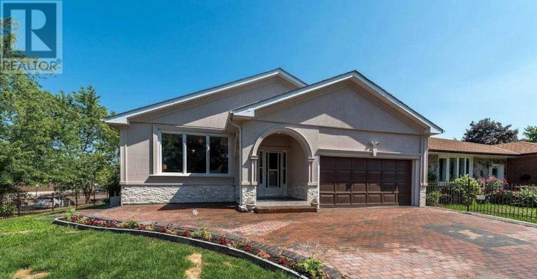 MAIN-1116 Pomona Court, Mississauga, ON, L5C 1N2 - 2