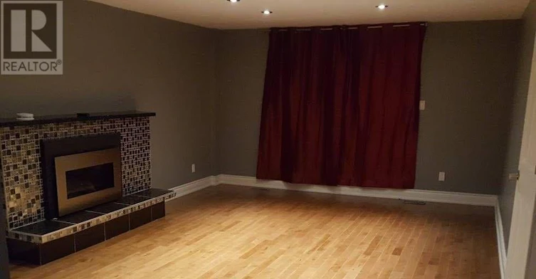 MAIN-1116 Pomona Court, Mississauga, ON, L5C 1N2 - 11