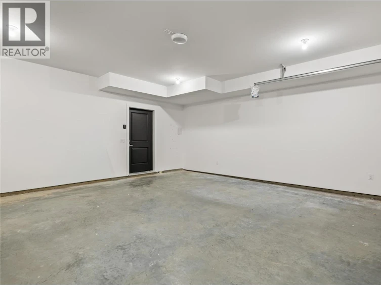 2-2957 Conlin Court, Kelowna, BC, V1Y 7S7 - 31