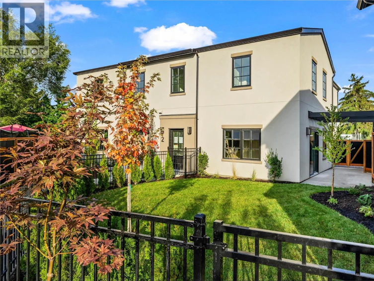 2-2957 Conlin Court, Kelowna, BC, V1Y 7S7 - 2