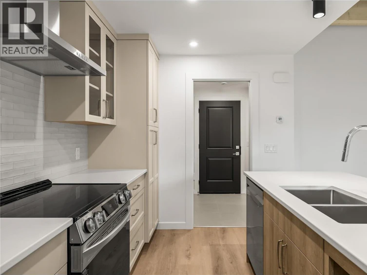 2-2957 Conlin Court, Kelowna, BC, V1Y 7S7 - 13
