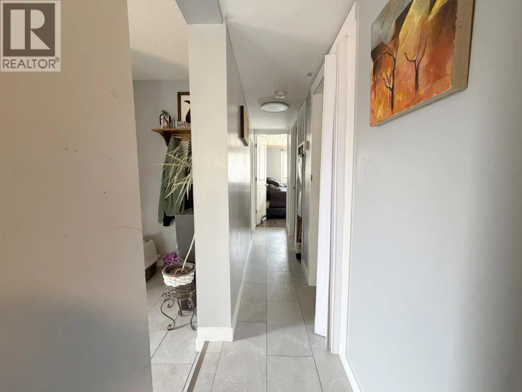 6430 Westsyde Road, Kamloops, BC, V2B 8N7 - 9