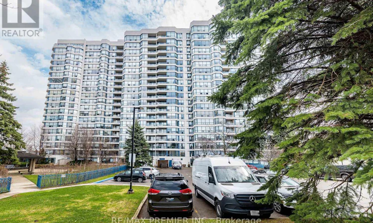 1412-7300 Yonge Street