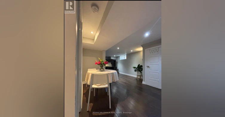BSMT-1341 Freeport Drive, Mississauga, ON, L5C 1S5 - 7