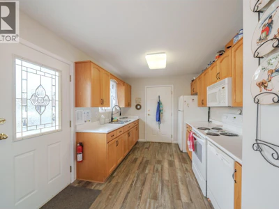204 8th Street - 3