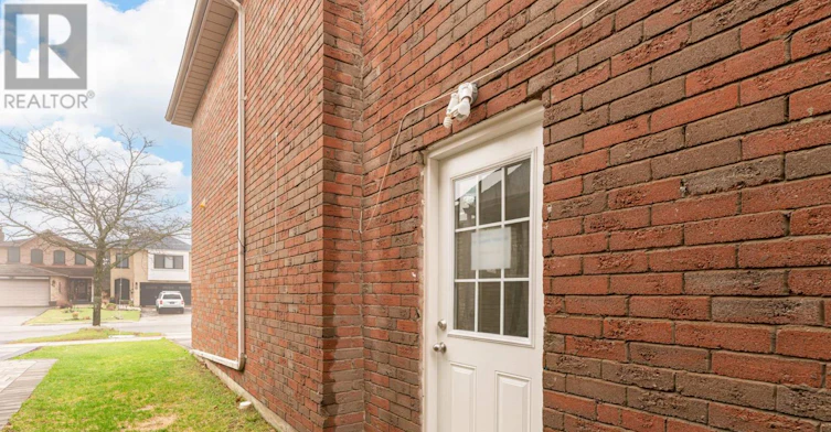BSMT-54 Greybeaver Trail, Toronto, ON, M1C 4N6 - 2