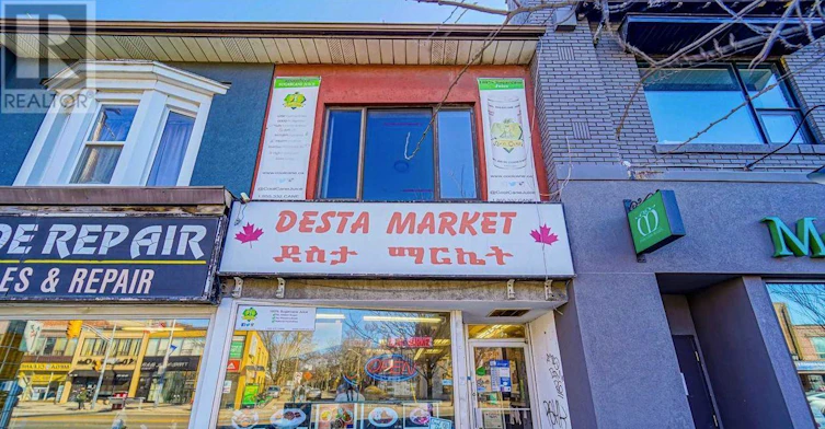 UPPER-843 Danforth Avenue, Toronto, ON, M4J 1L2