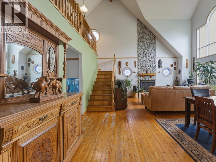 4864 South Grandview Flats Road, Armstrong, BC, V4Y 0P5 - 9