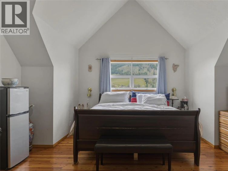 4864 South Grandview Flats Road, Armstrong, BC, V4Y 0P5 - 20