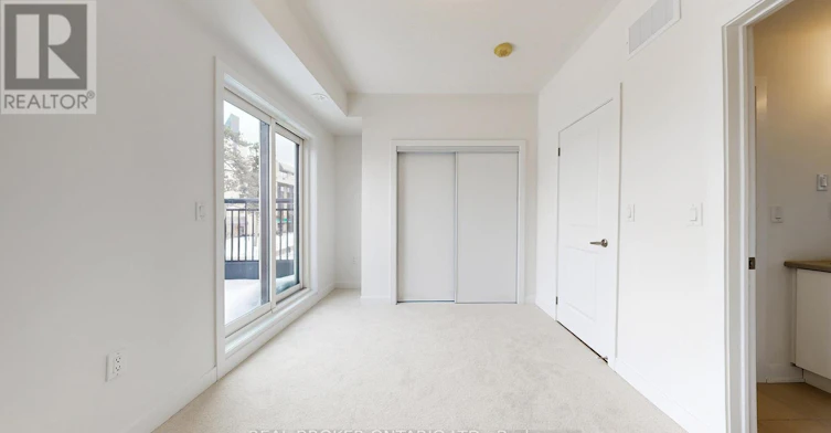 216-15100 Yonge Street N, Aurora, ON, L4G 4C8 - 17