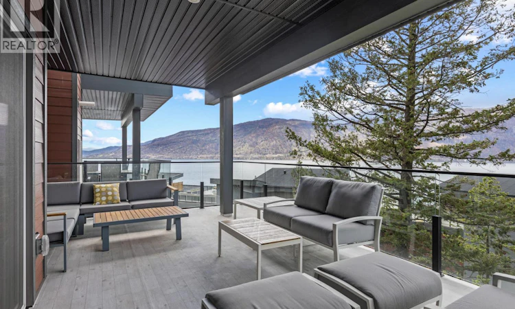 302-3434 Mckinley Beach Drive