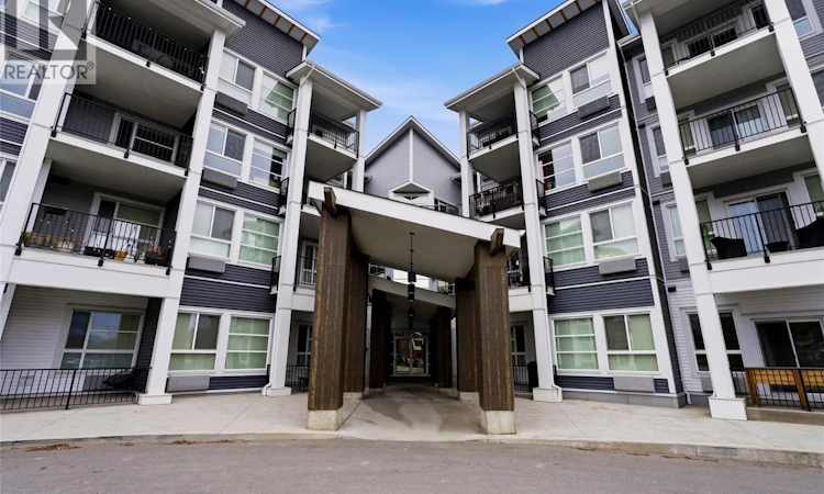 114-1880 Hugh Allan Drive