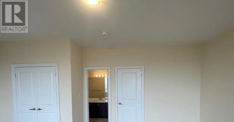 MAIN FLOOR BATH-1 48 Bed 1 Andress Way, Markham, ON, L3S 0E9 - 33