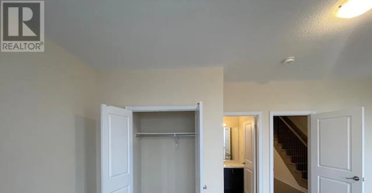 MAIN FLOOR BATH-1 48 Bed 1 Andress Way, Markham, ON, L3S 0E9 - 20