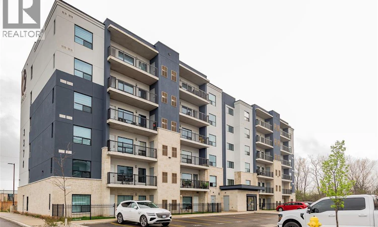 326-3370 Stella Crescent