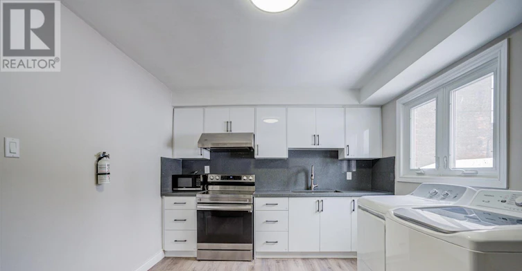 UPPER-59 Wolseley Street, Toronto, ON, M5T 1A4 - 8