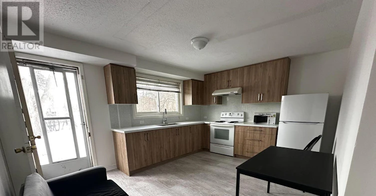 MAIN-53 Brian Drive, Toronto, ON, M2J 3Y1