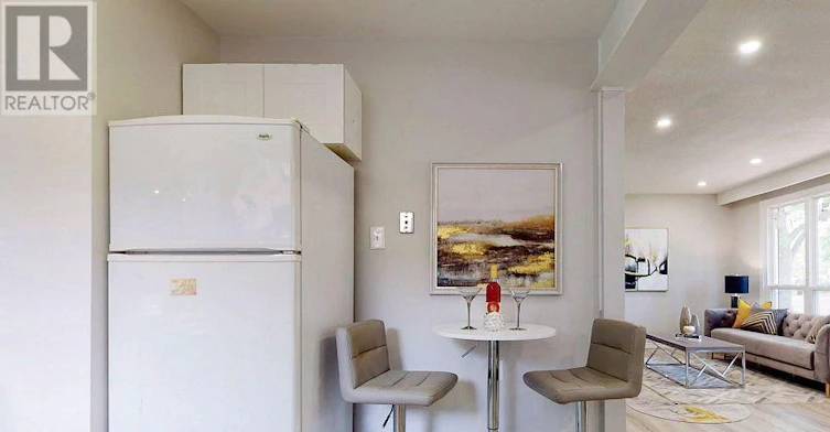 105 Main ) Aurora Heights Drive, Aurora, ON, L4G 2X1 - 10