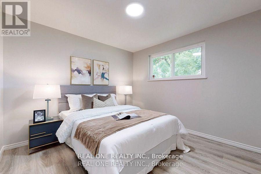105 Main ) Aurora Heights Drive, Aurora, ON, L4G 2X1 - 11