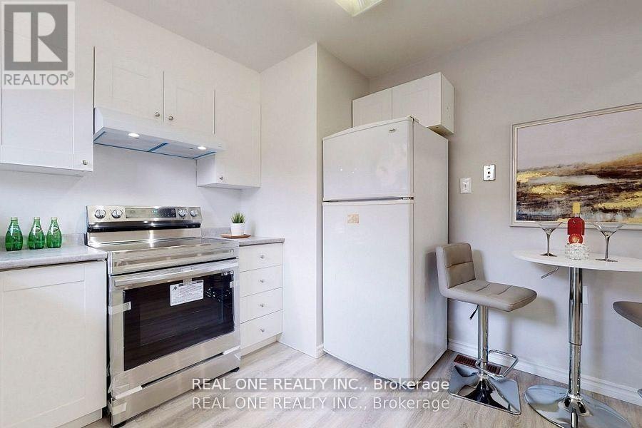 105 Main ) Aurora Heights Drive, Aurora, ON, L4G 2X1 - 9