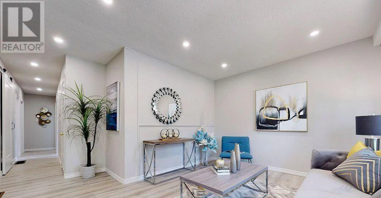 105 Main ) Aurora Heights Drive, Aurora, ON, L4G 2X1 - 8