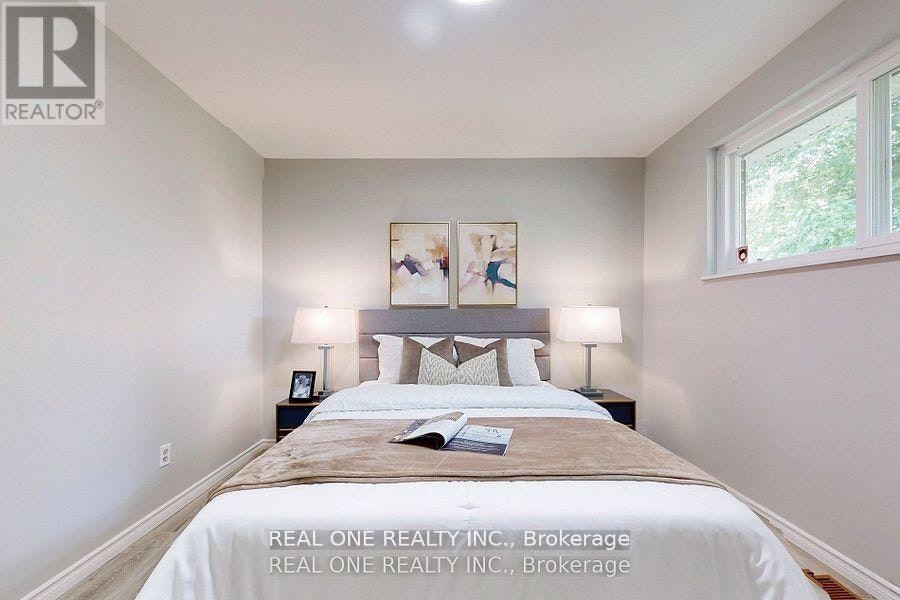 105 Main ) Aurora Heights Drive, Aurora, ON, L4G 2X1 - 12