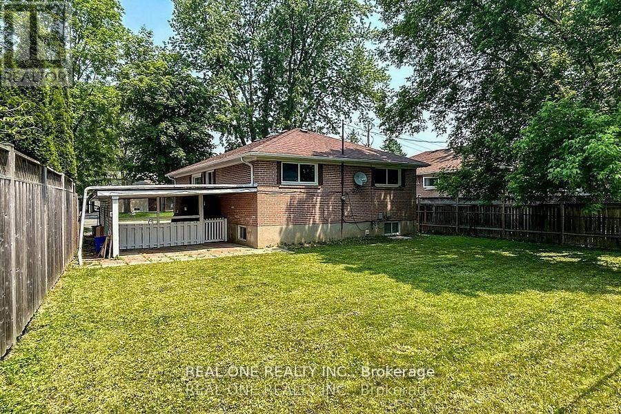105 Main ) Aurora Heights Drive, Aurora, ON, L4G 2X1 - 19