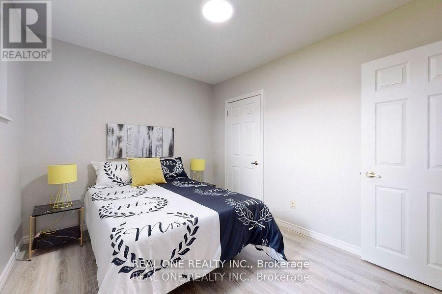 105 Main ) Aurora Heights Drive, Aurora, ON, L4G 2X1 - 15