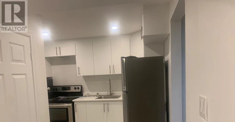 BASEMENT-371 Selby Crescent, Newmarket, ON, L3Y 6E2 - 2