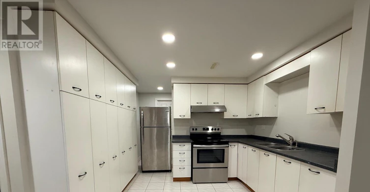 LEVEL-3BR 1540 Lower Manorbrook Court, Mississauga, ON, L5M 4A8 - 10
