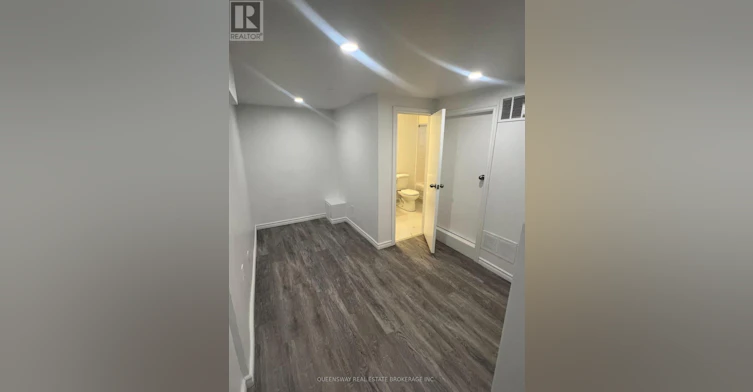 1389 Lansdowne Avenue, Toronto, ON, M6H 3Z9 - 4