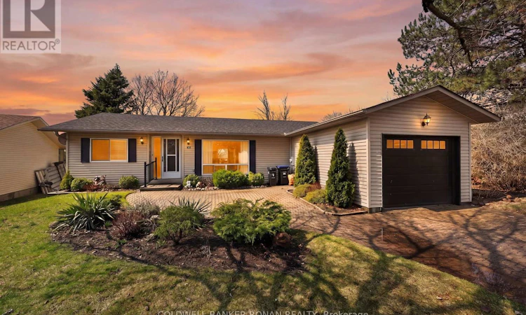 105 Tecumseth Pines Drive