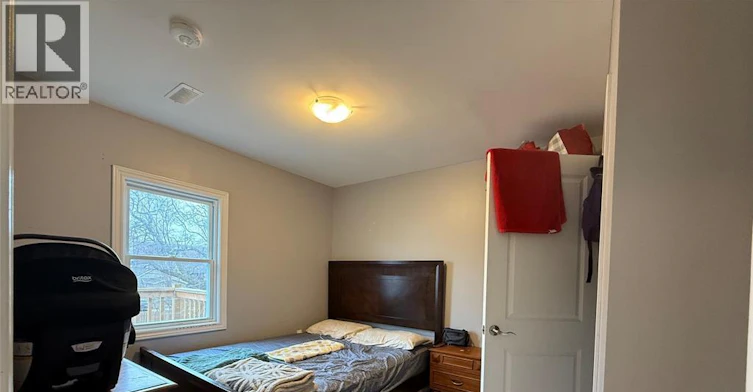 UPPER-485 Aylmer, Windsor, ON, N9A 1T5 - 3