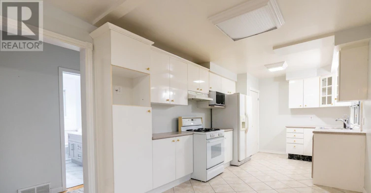 1 Cherrylane Drive N, St. Catharines, ON, L2M 2H7 - 7