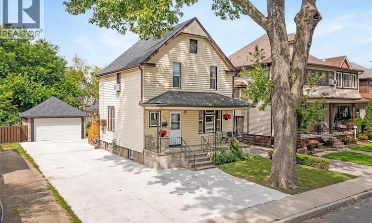 151 Curry Avenue