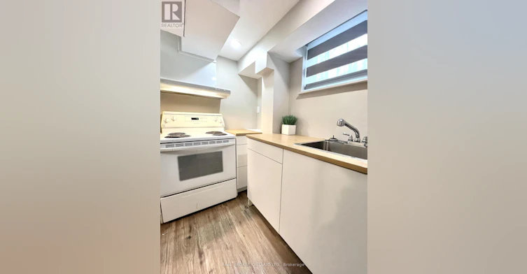 BSMT-5285 Woodhaven Court, Burlington, ON, L7L 3T7 - 13