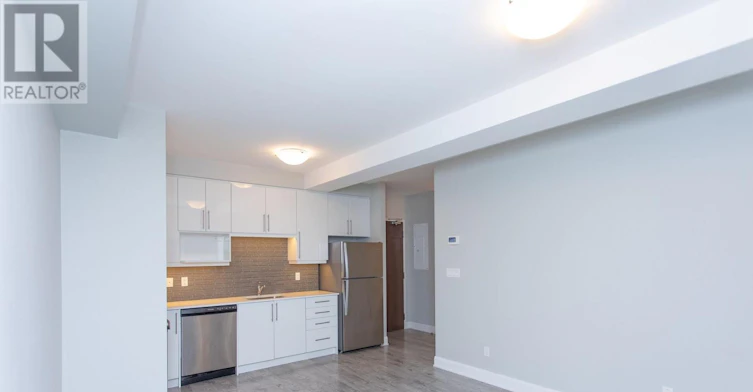 202-686 Bathurst Street, Toronto, ON, M5S 2R3 - 3