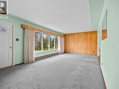 4693 Raymer Road - 5
