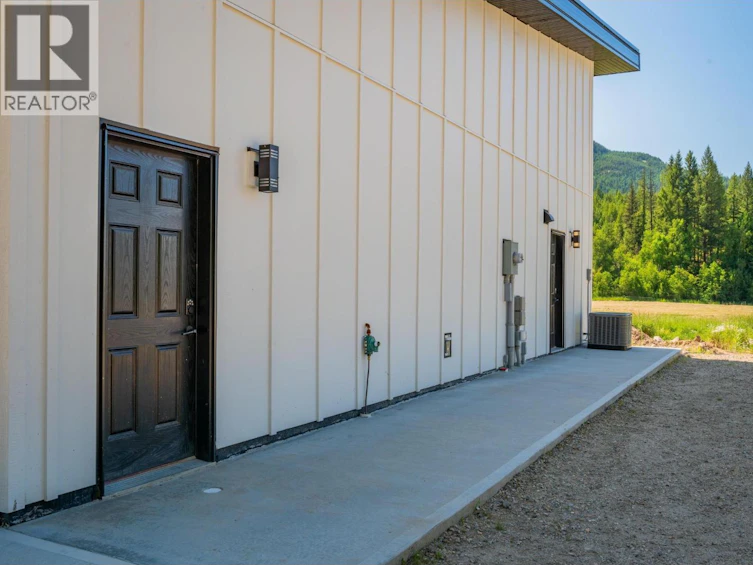2335 Pass Creek Road, Castlegar, BC, V1N 4T4 - 79