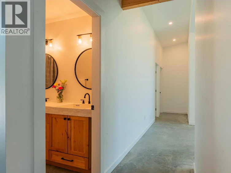 2335 Pass Creek Road, Castlegar, BC, V1N 4T4 - 51