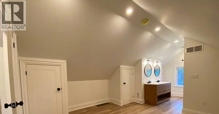 Upper-322 Huron Street, Stratford, ON, N5A 5T4 - 11