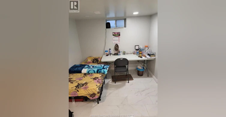 LOWER-1374 Josephine, Windsor, ON, N9B 2L9 - 4