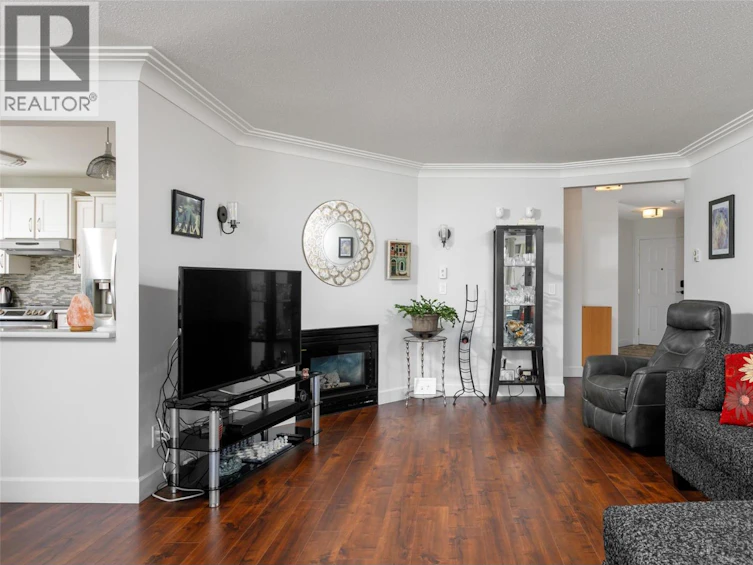 202-1055 Lawrence Avenue, Kelowna, BC, V1Y 6M3 - 9
