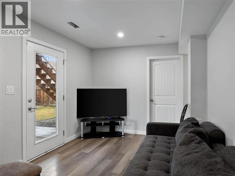 2656 Briarwood Avenue, Kamloops, BC, V2B 0E2 - 25